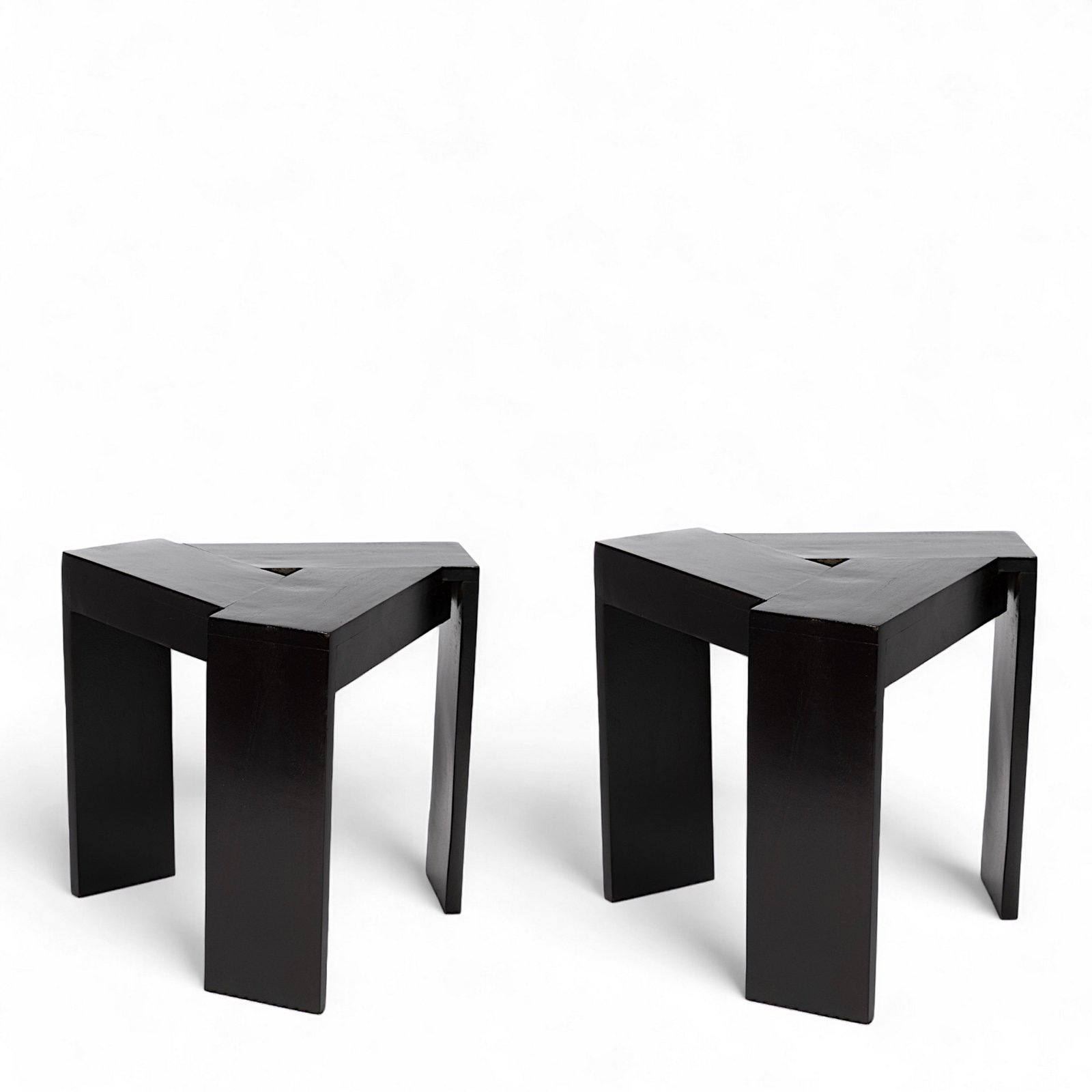 Ikiriya Avina Sheesham Wood Contemporary Triangle Set of 2 Sidetable / End Table in Extra Dark Mahagony Finish - Image 8